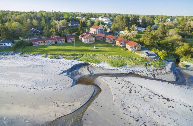 Hunts Point 1-BR Coastal Retreat - Cottage # 5
