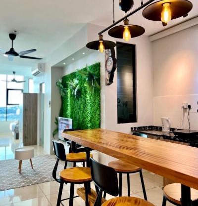 Hush Inn at ITCC Manhattan Suites