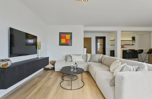 Huswell - Stunning modern apartment with terrace and parking
