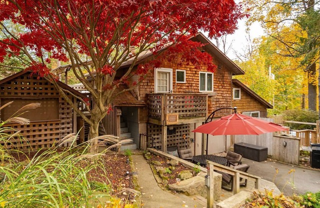 Hygge House | 1BR,1BA, Hot Tub, Dog Friendly