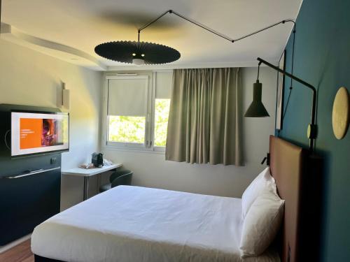 ibis Cambrai