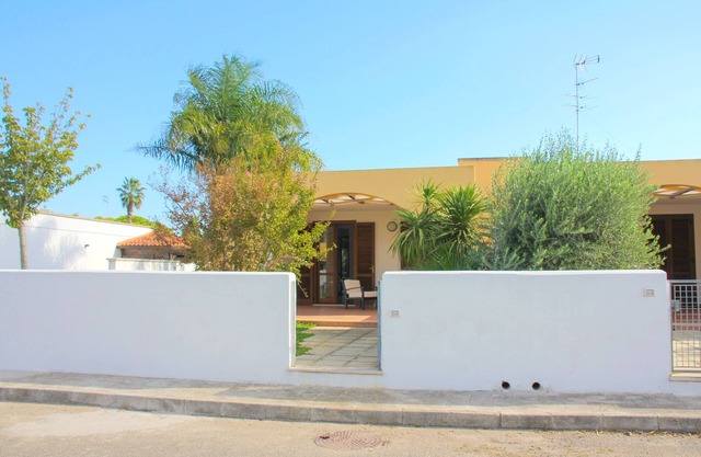 ideal for a family for a relaxing holiday with corner garden