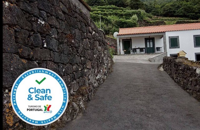 Ideal for relaxing with family or friends.