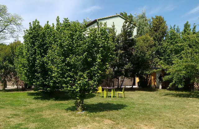 Ideal pets: apartment in house with garden - first floor.