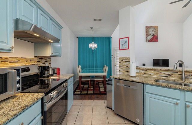 Ideal Spot for Work or Leisure — Walk Everywhere!