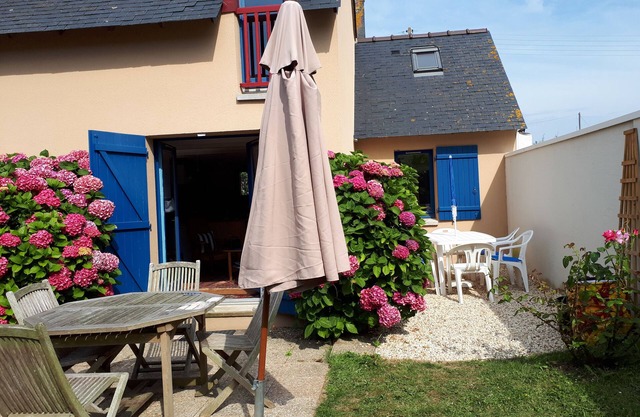 Ideal vacation home with parking, St-Malo, 200 m from Pont beach