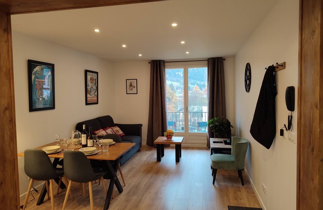 Ideally situated with Private Parking - Chamonix-Mont-Blanc