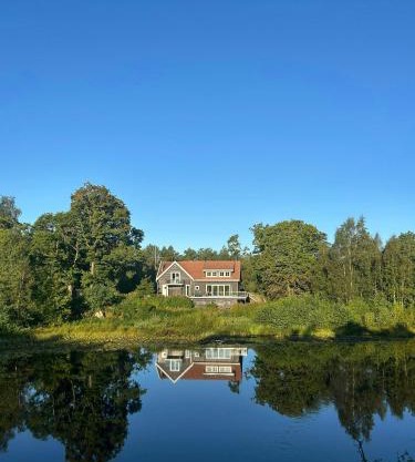 Idyllic Farm With Access To Boathouse And Jetty