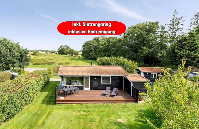 Idyllic summer house close to water and nature