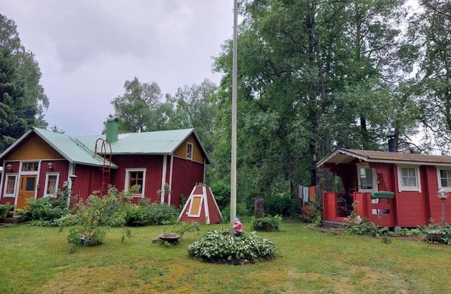Idyllinen mökki Laitilassa
