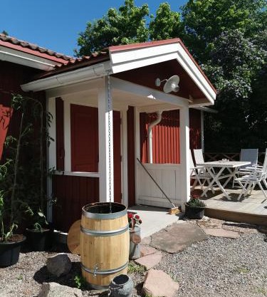 Idyllisk nybyggd stuga på Sollerön.