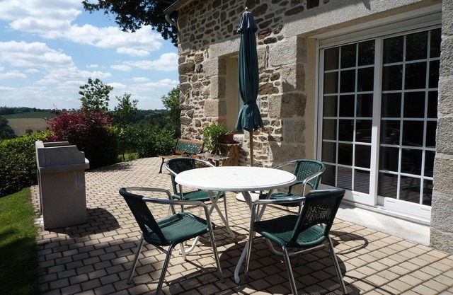 IF Charming little Breton house