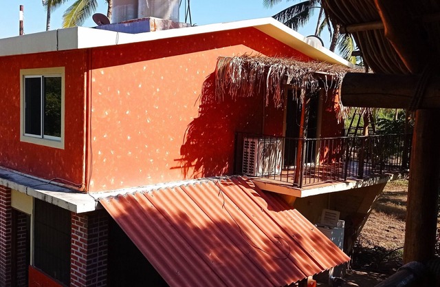 Iguana Loca - Apartments & Bungalows