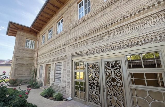 Ikat Villa
