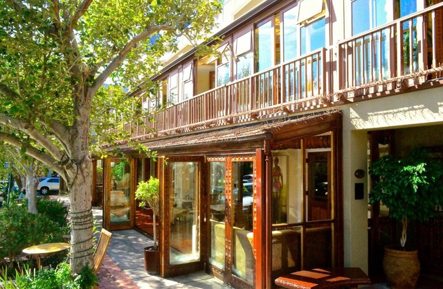 iKhaya Lodge