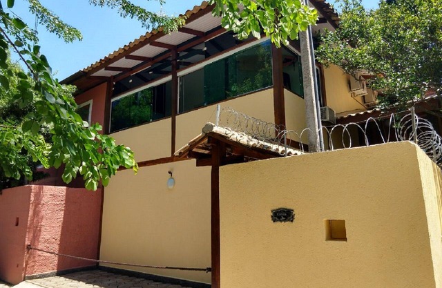 Ilhabela townhouse close to the Sea Club