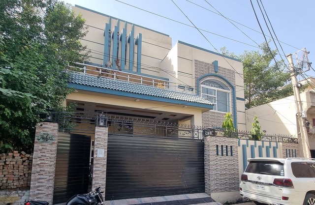 Impeccable 4-Bed Villa in Gujrat