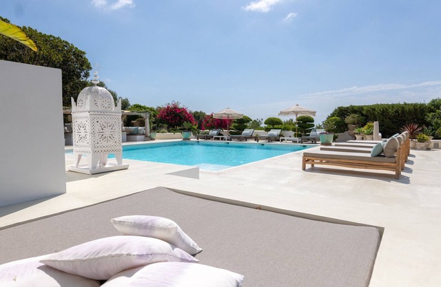 Impressive Ibiza Villa | El Zafiro | 6 Bedrooms | Private Gym & Fantastic.