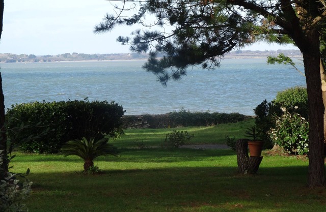 In a remarkable site, beautiful sea view