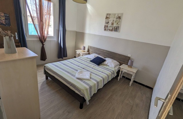 In Balazuc (classified village): 4 p gite + swimming pool and river!