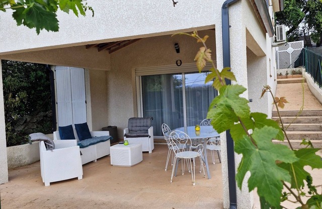 In Casuccia, small, quiet, detached house between sea and mountains