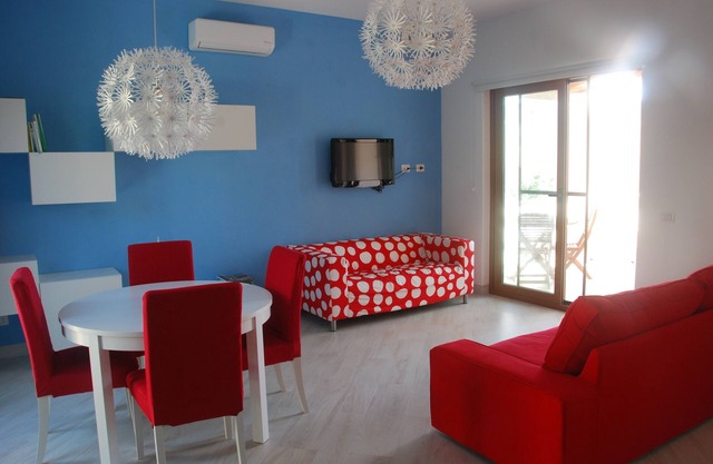 In Lipari, Aeolian Islands, 1st floor of a small villa, 2' walk from the beach