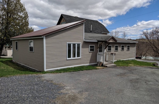 In the heart of Caribou & northern Aroostook County! Medical travelers welcome!