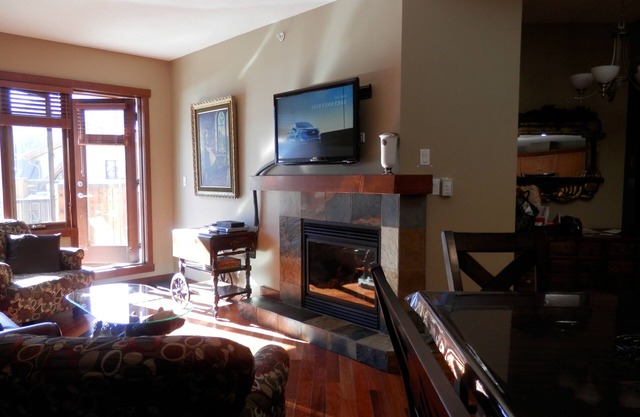 In the HEART of DOWNTOWN CANMORE. Beautiful 2BR/2BA. Unit 311