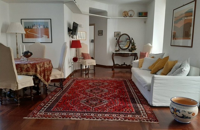 In the heart of historic Naples, Pizzofalcone 41b Holiday House, 90 square meters