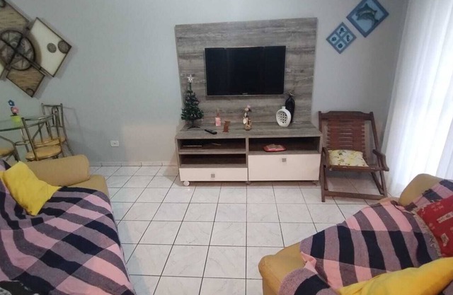 Incrível Apartamento pé na Área, Localizado no Centro de Mongaguá