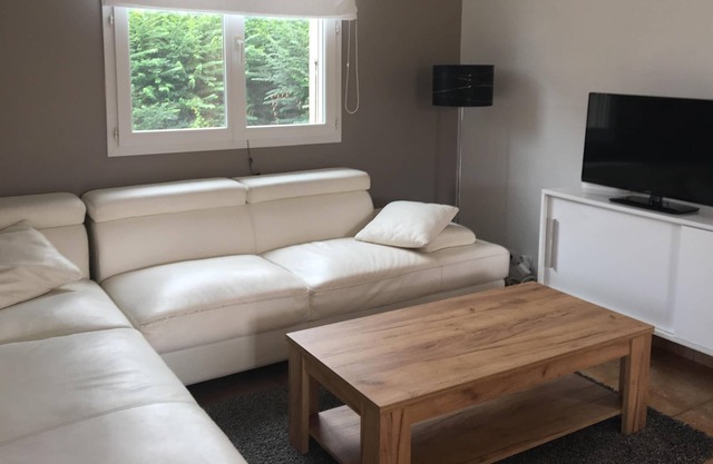 Individual family house 15 minutes from Macon, 25 minutes from Bourg-en-Bresse.