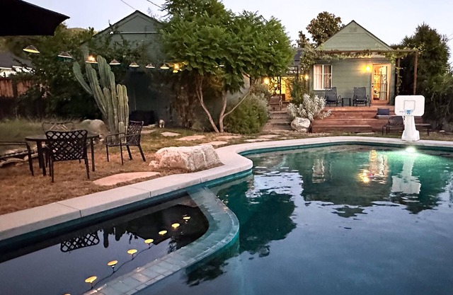Indoor/Outdoor Designer Mid Century Retreat