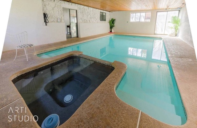 Indoor Pool, Near Zion, 10+