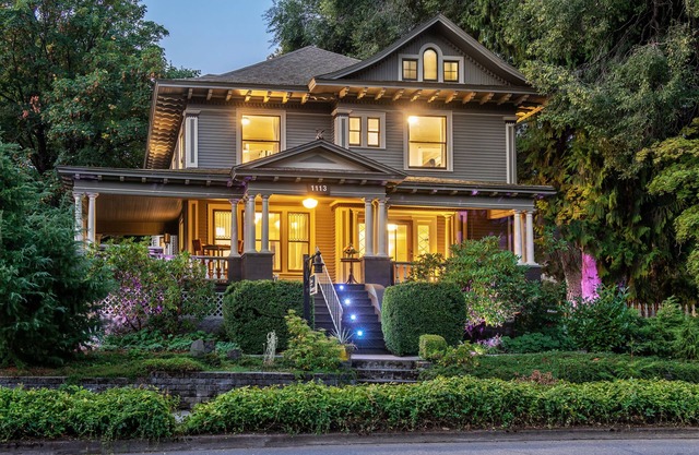 Inn at the Gorge