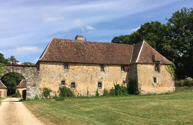 Inn Saint-Aubin-de-Locquenay, 4 bedrooms, 8 people