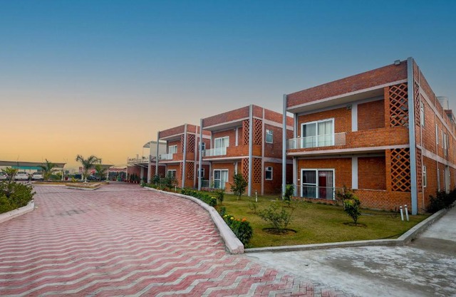 InnBox Farmstay - Rajpura Punjab