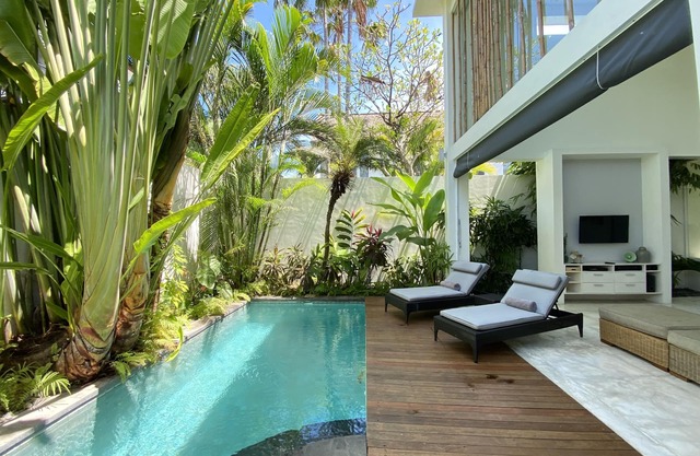 Interconnect 2 bedroom and 3 Bedroom Villa In The Heart Of Seminyak - Bali