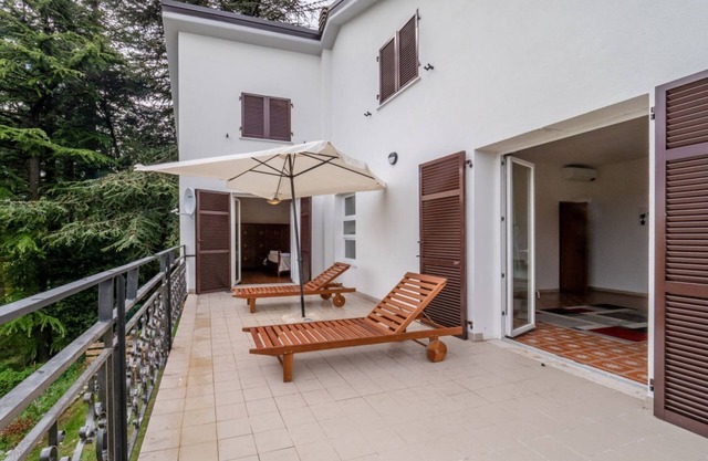 Into the Green! Val Di Vara Garden House x8