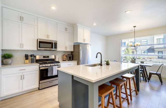 Inviting American Fork Home with Community Pool!