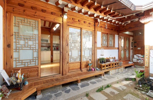 Inwoo House