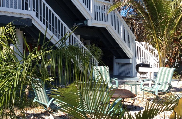 IRB Island Cottages Upper Cottage 300 Gulf blvd. Indian Rocks Beach FL