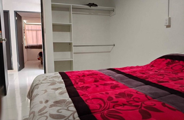 IRKEN 2 HOUSE, IDEAL FOR GROUPS OF UP TO TWELVE PEOPLE