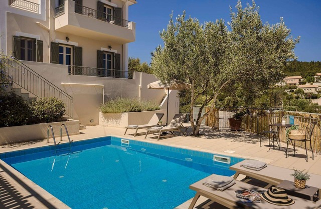 Isalos - Two Bedroom Villa, Sleeps 4