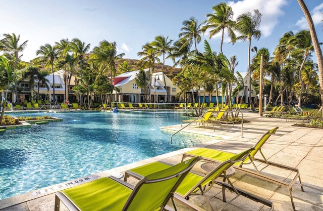 Island Getaway! Dreamy Units in Paradise.