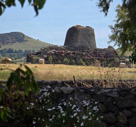 ISLAND VIBES ROOMS, Su Salighe