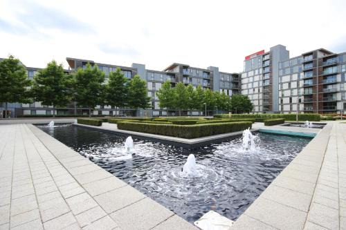 iSTAY APARTMENTS at VIZION - Fully Equipped Modern Serviced Apartments with Balconies, Superfast Broadband, Free Allocated Parking Space, 24h Security, Rooftop Gardens, Located in Central MK