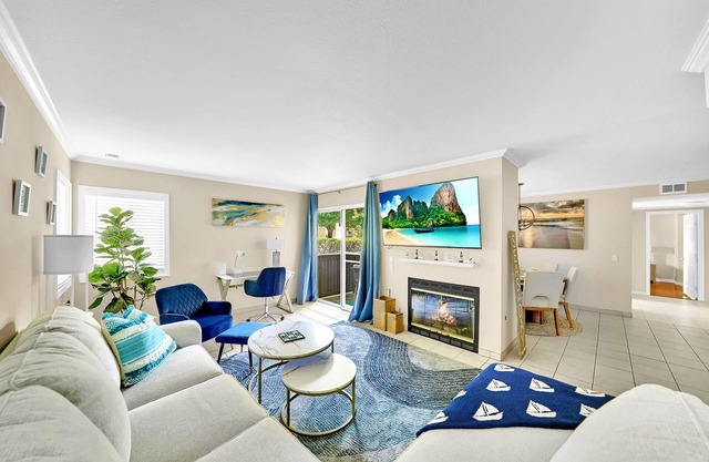 It’s never too late to ‘Seas The Day’! Walk to Beach! Pool & Patio! STR23-0019