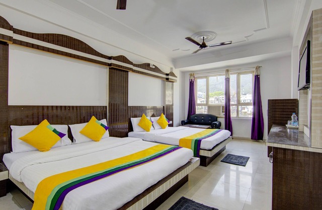 Itsy Hotels Satya Shree