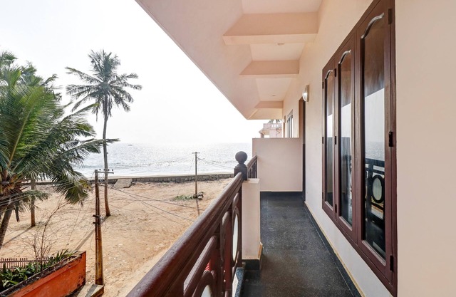 Itsy Hotels The Waters Edge Beach Resort