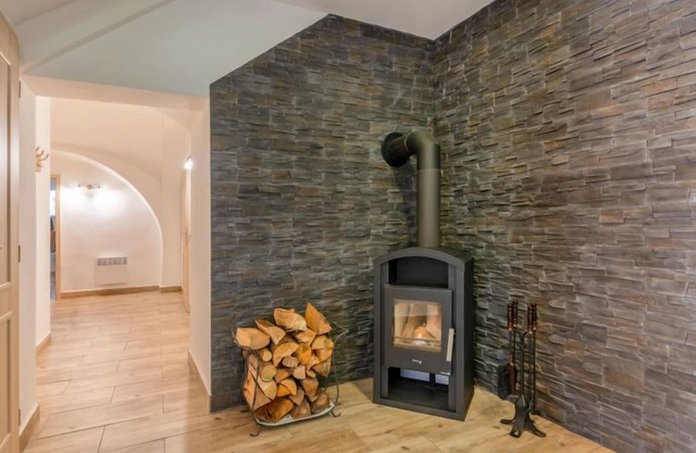 IVA by Interhome